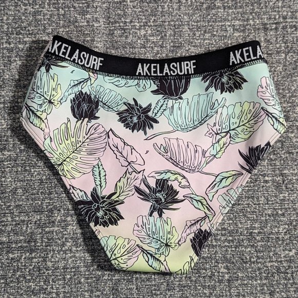 Bathing Suit bottoms - Picture 2 of 5